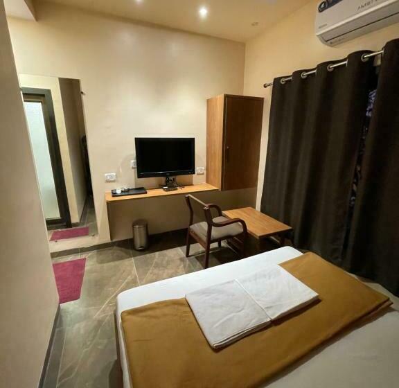 בית מלון כפרי Vardhan