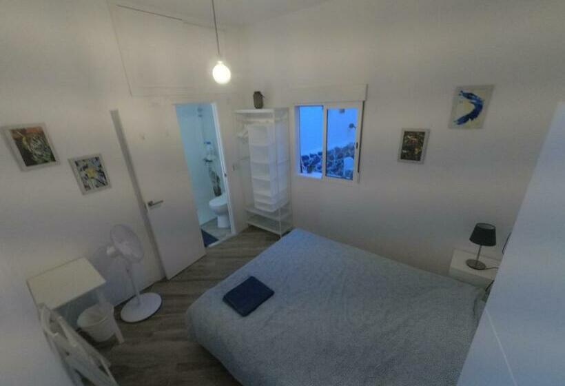 ペンション Room With Private Bathroom   Vivienda Vacacional Out Of Blue