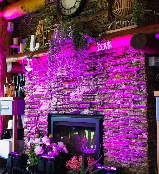 膳宿费 Janine Garden