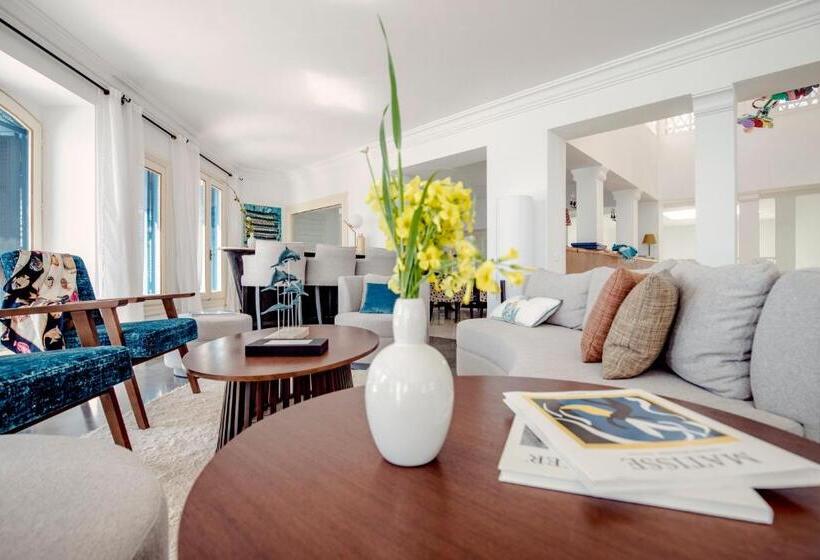 پانسیون La Demeure