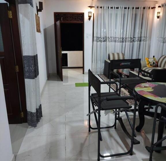 ペンション Pasindu Place