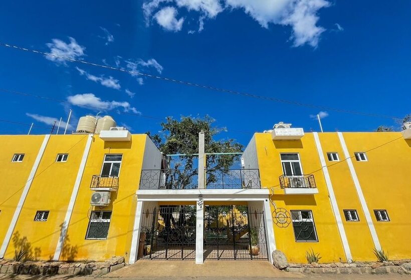 تختخواب و صبحانه Buenosdías Izamal