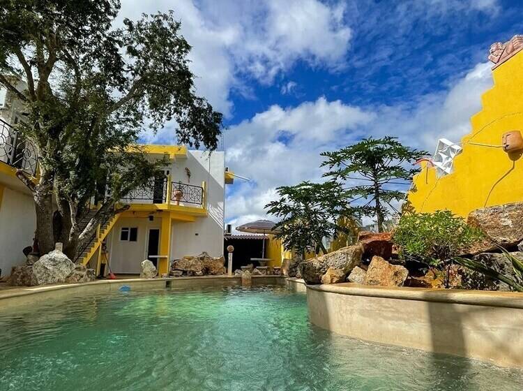 تختخواب و صبحانه Buenosdías Izamal