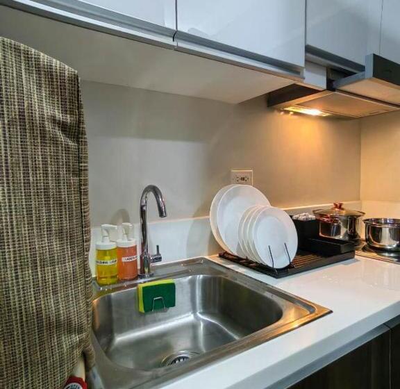 Happirest At Smdc Air Residences Makati