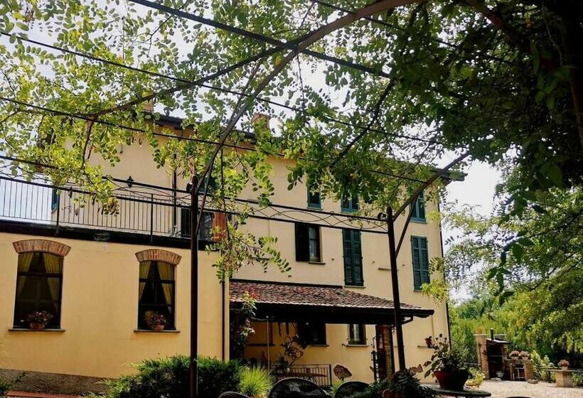 فندق Agriturismo I Gessi