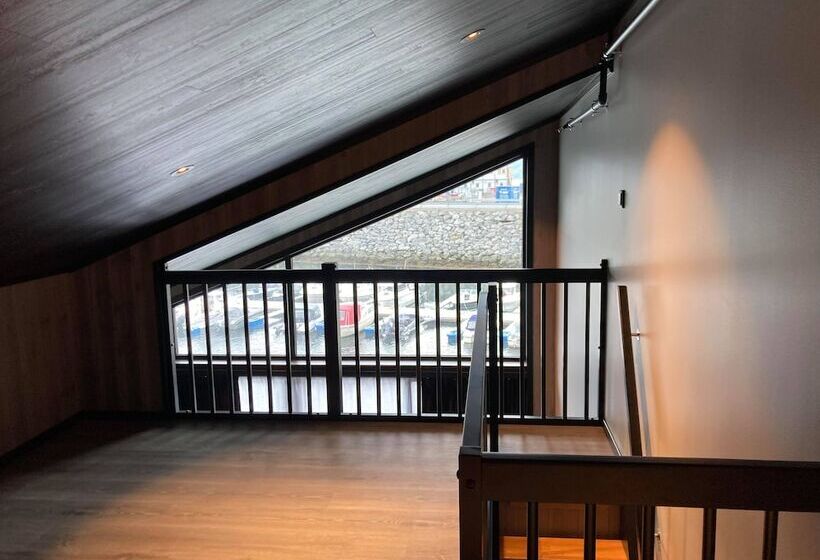 בית מלון כפרי Arctic Sea