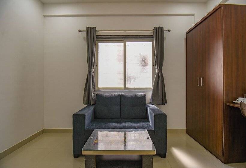 酒店 Fab Fortune Suites