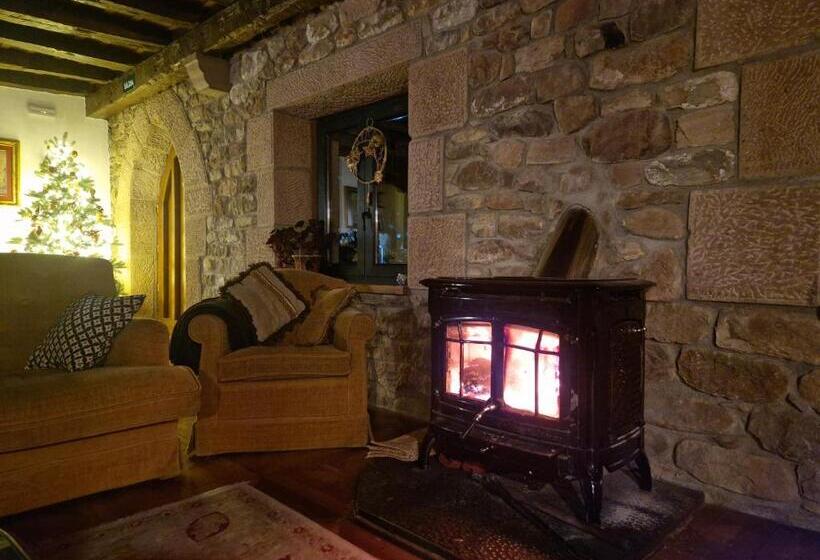 בית מלון כפרי La Casona De Barrio, Alto Campoo