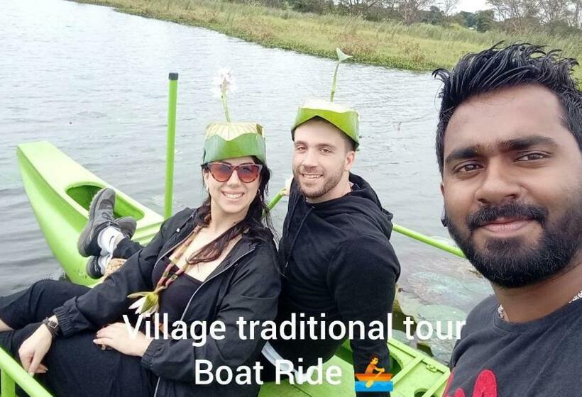 Отель Oleena Home Stay