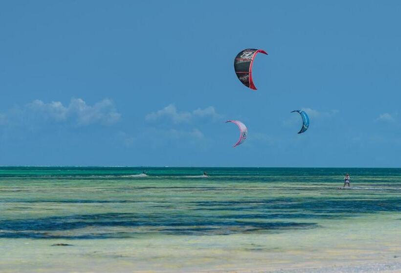 Отель Poa Poa Bungalows