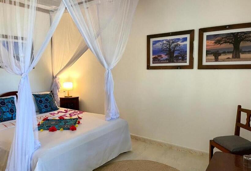 Отель Poa Poa Bungalows