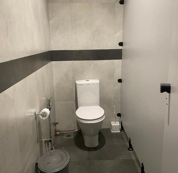 ホテル Riverbank Resort Gampola