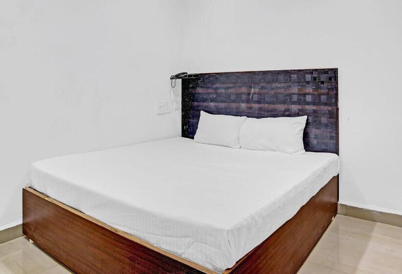 هتل Spot On 84765 Poornima Inn