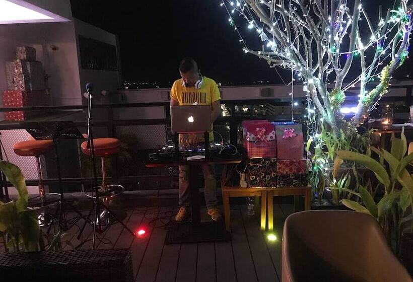 V V Hotel Battambang