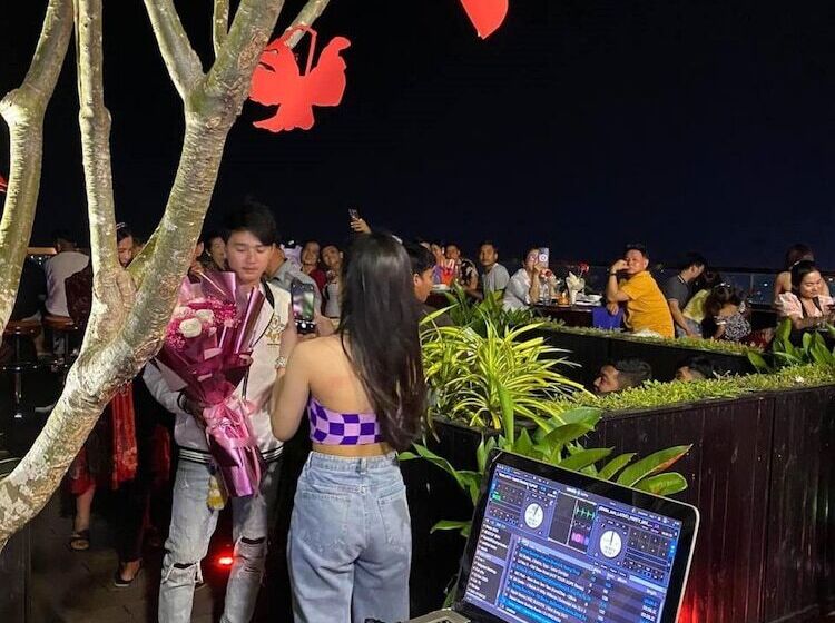 V V Hotel Battambang