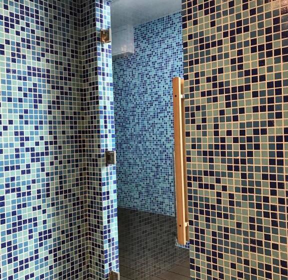 V V Hotel Battambang