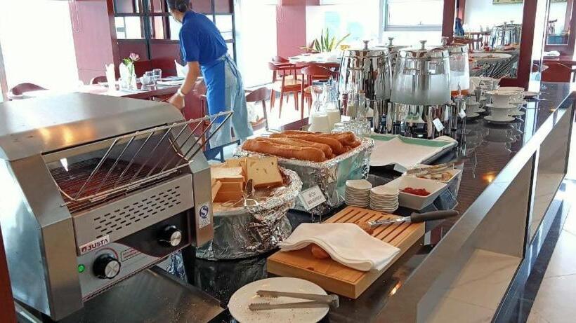 V V Hotel Battambang