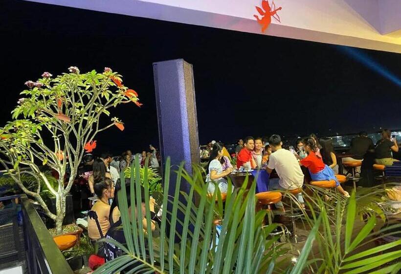 V V Hotel Battambang