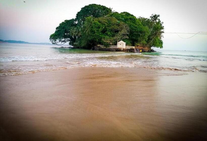 פנסיון Knt Villa