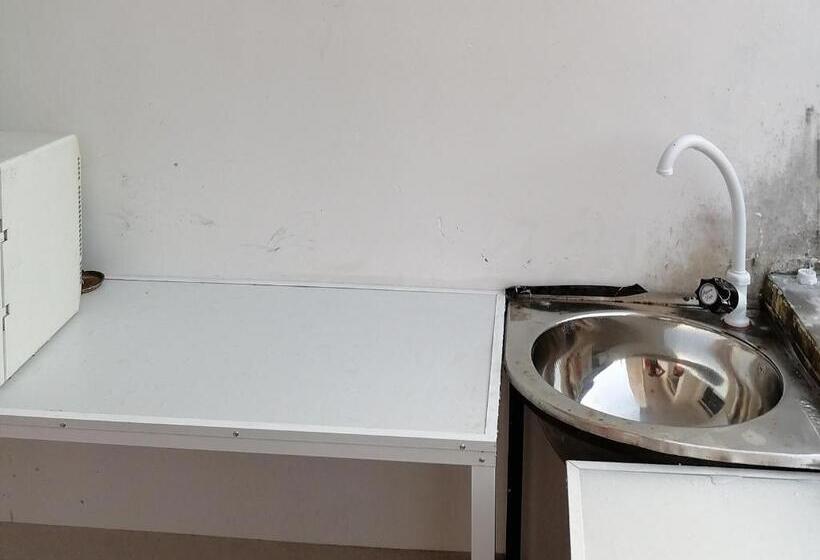 פנסיון Knt Villa