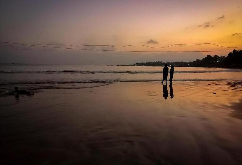 פנסיון Knt Villa