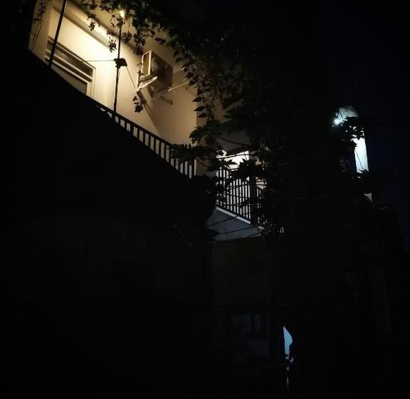 פנסיון Knt Villa