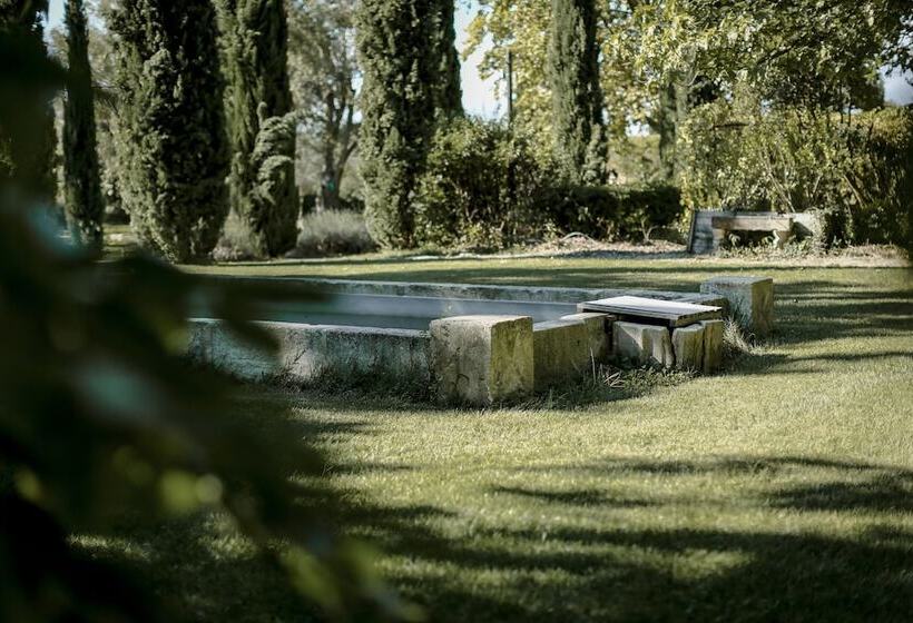 بنسيون Mas Des Precheurs