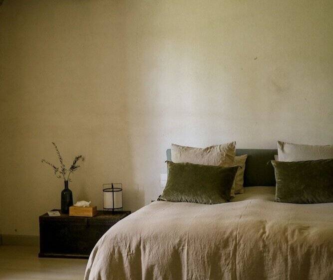 بنسيون Mas Des Precheurs