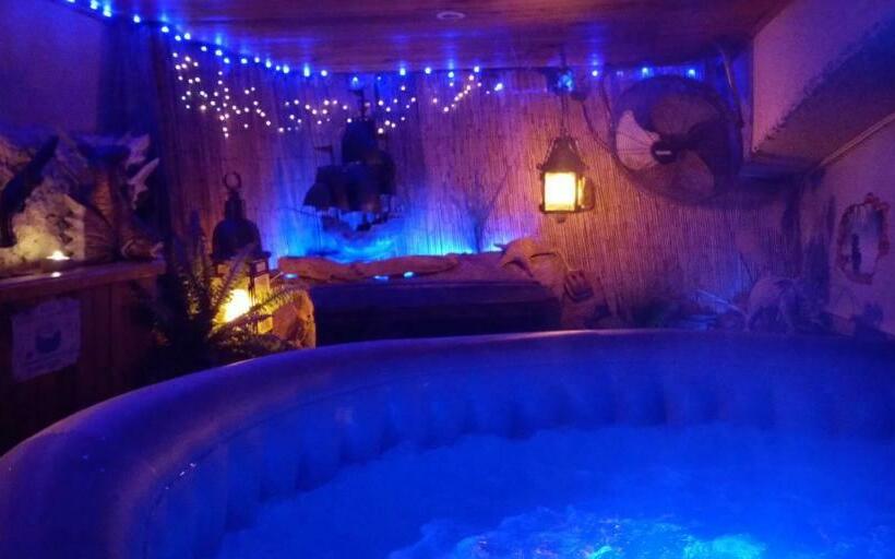 ベッドアンドブレックファースト Nouveau ! Chambre D Hôte Insolite Privee  Cœurs De Pirates à Bali En Provence Spa Sauna Massages Dan