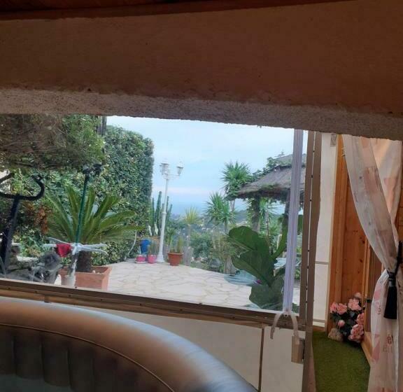 ベッドアンドブレックファースト Nouveau ! Chambre D Hôte Insolite Privee  Cœurs De Pirates à Bali En Provence Spa Sauna Massages Dan