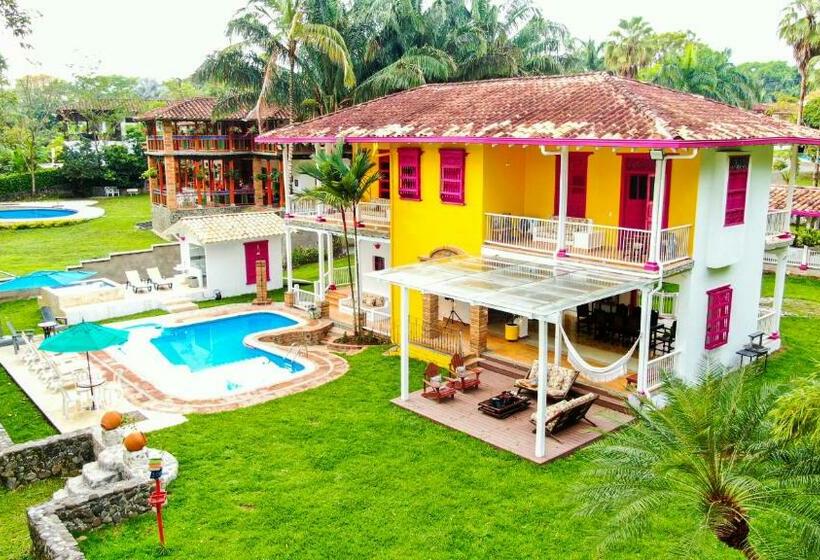 مبيت وإفطار Casa Etnika