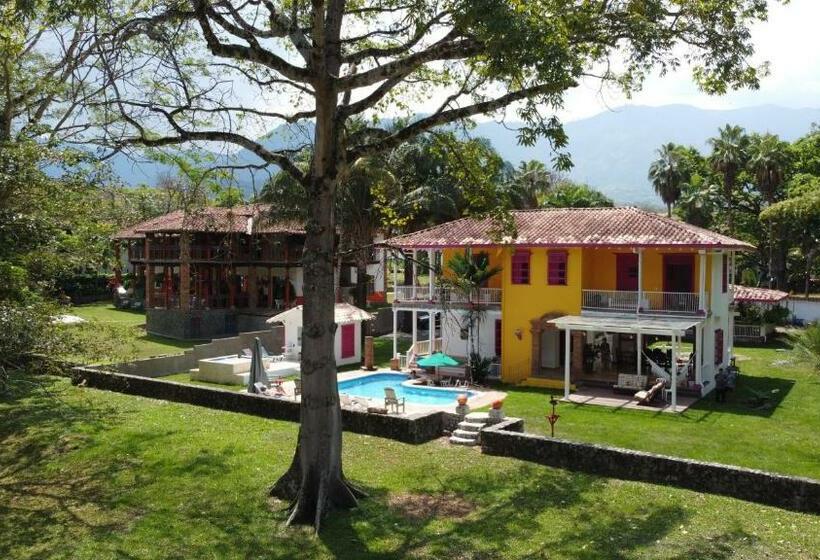 مبيت وإفطار Casa Etnika