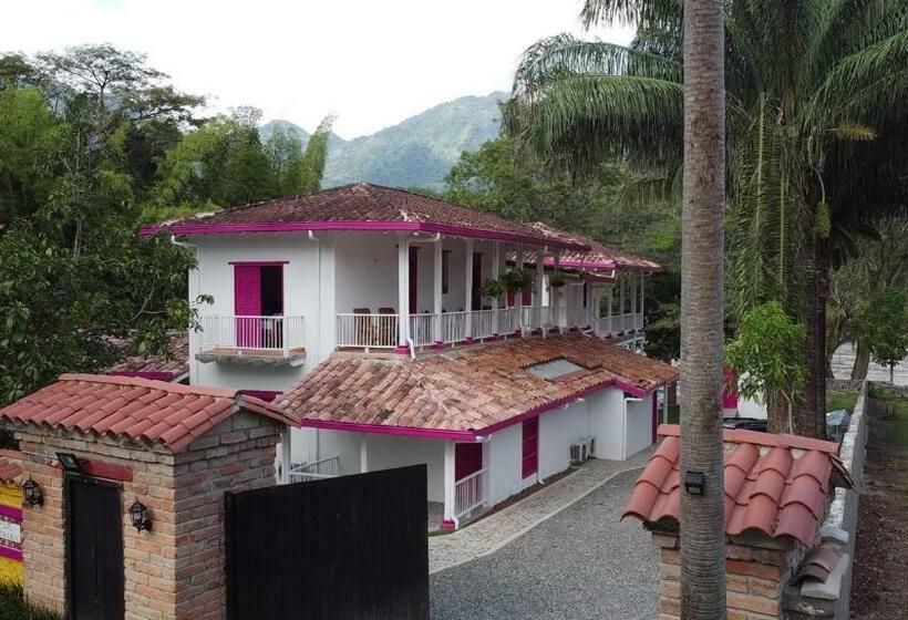 مبيت وإفطار Casa Etnika