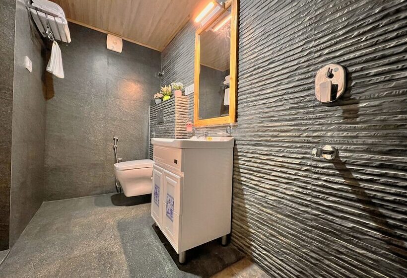 مبيت وإفطار Jomotel Talai