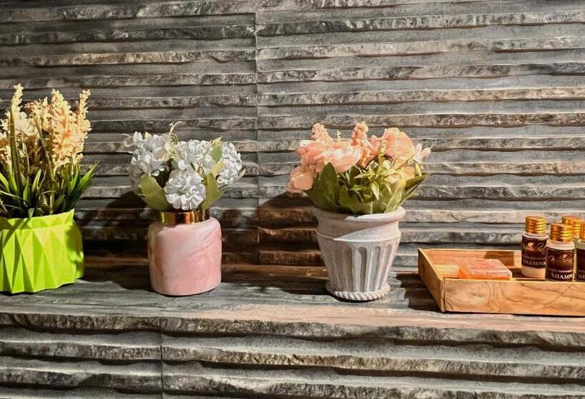 مبيت وإفطار Jomotel Talai