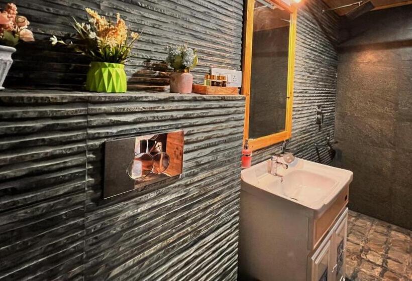 مبيت وإفطار Jomotel Talai