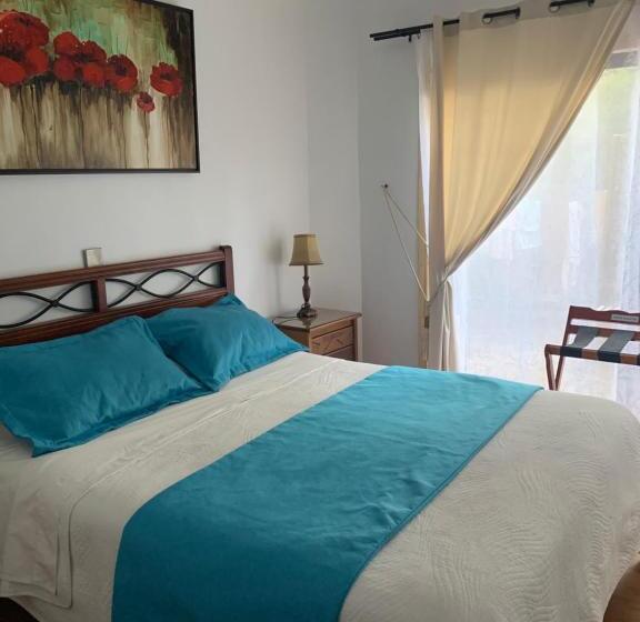 مبيت وإفطار Marina Azul