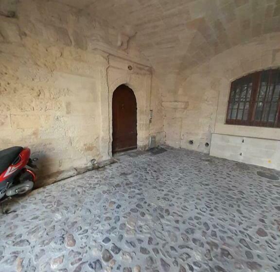 住宿加早餐  Petit Cocon En Plein Centre Historique D Uzès   Place Aux Herbes En Zone Piétonnière