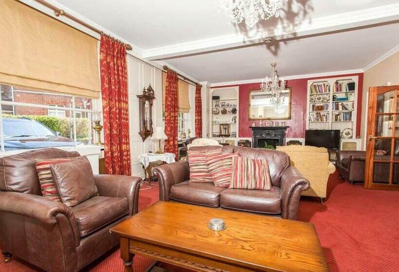 민박 The Garden House