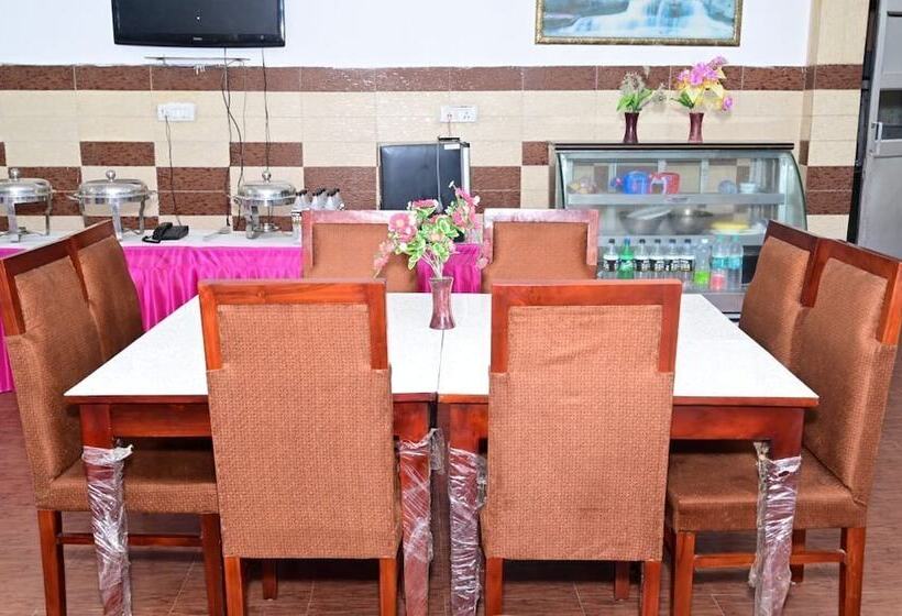 בית מלון כפרי Ambience Hill Nainital