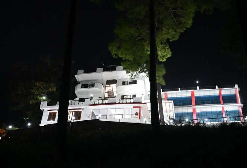 בית מלון כפרי Ambience Hill Nainital