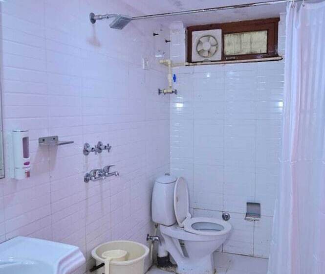 בית מלון כפרי Ambience Hill Nainital