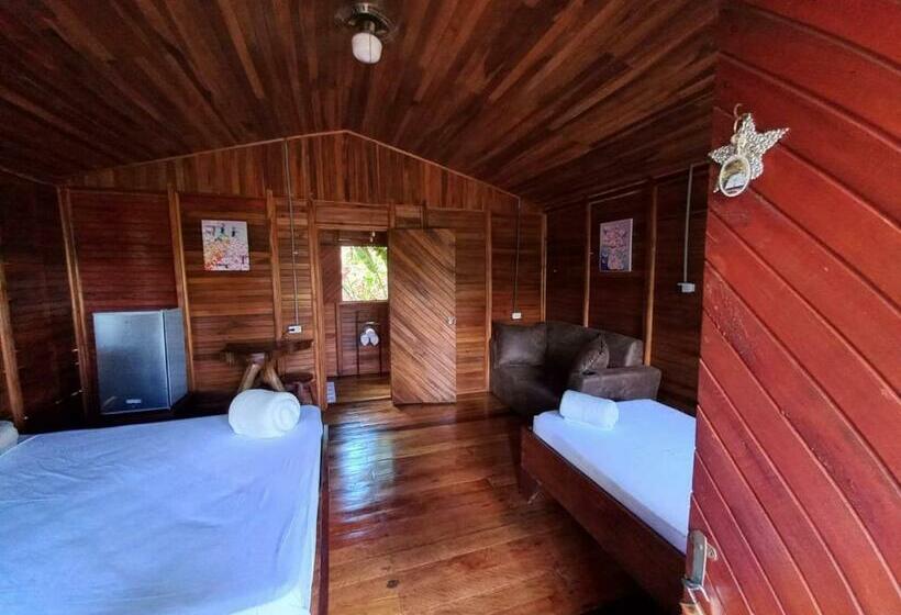 فندق Cabañas Los Laguitos Rio Celeste