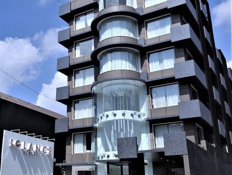 Отель De Glance