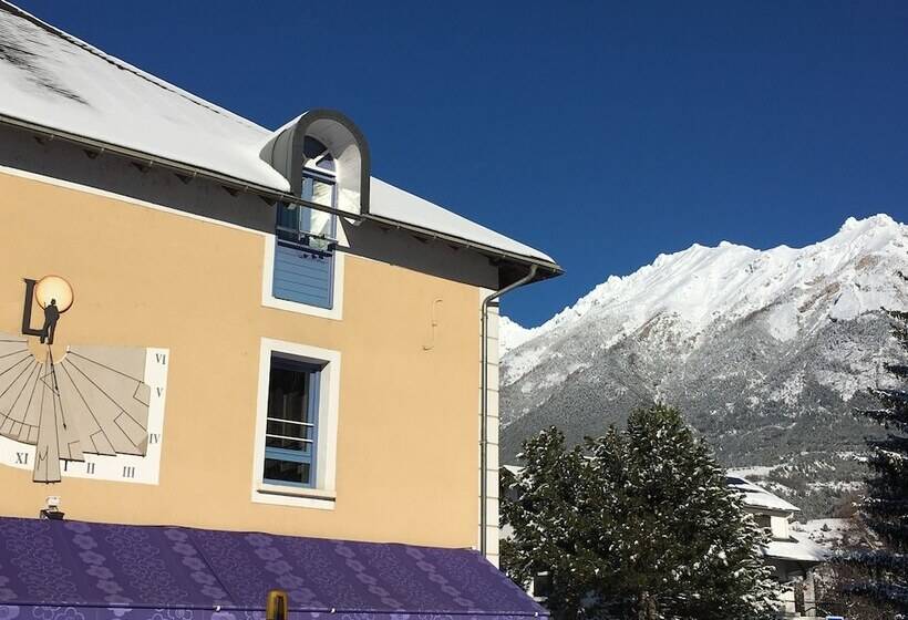 Отель De La Gare