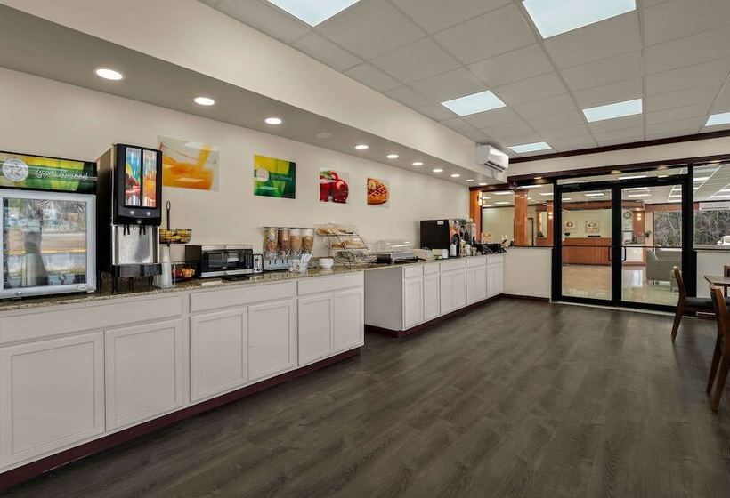 فندق Econo Lodge