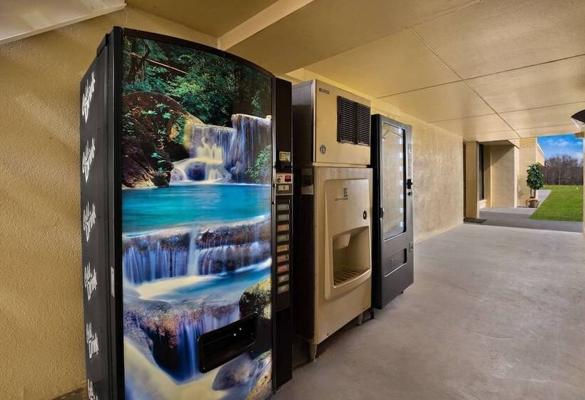 فندق Econo Lodge