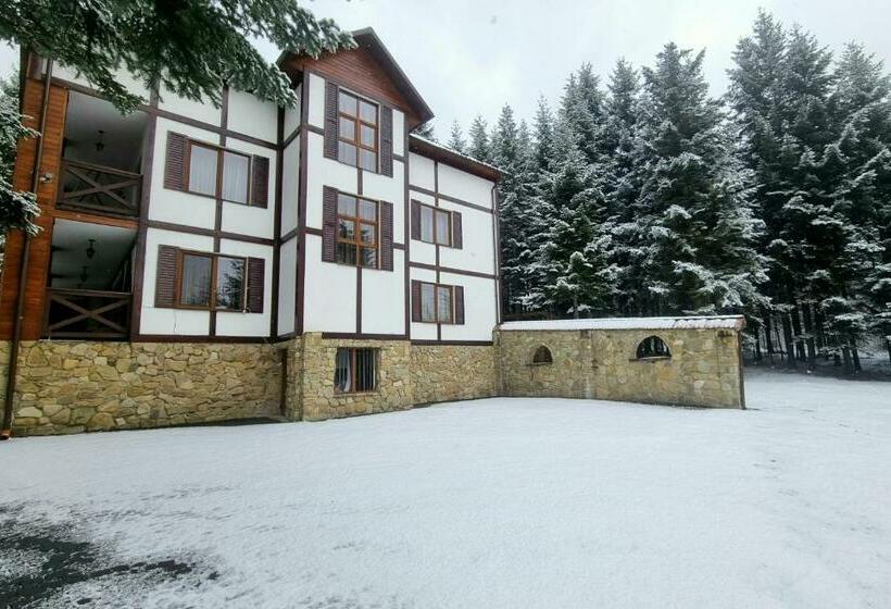 فندق Fortetsya Myhove