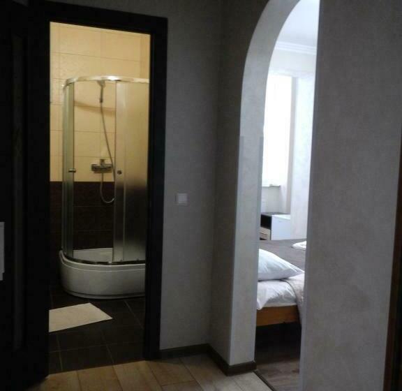 فندق Fortetsya Myhove