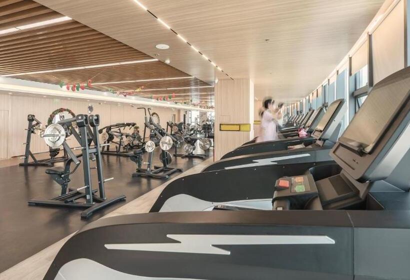 בית מלון כפרי Holiday Inn Express Yangjiang City Center, An Ihg